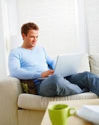 жизнь в соцсетях.  источник фото:https://encrypted-tbn0.gstatic.com