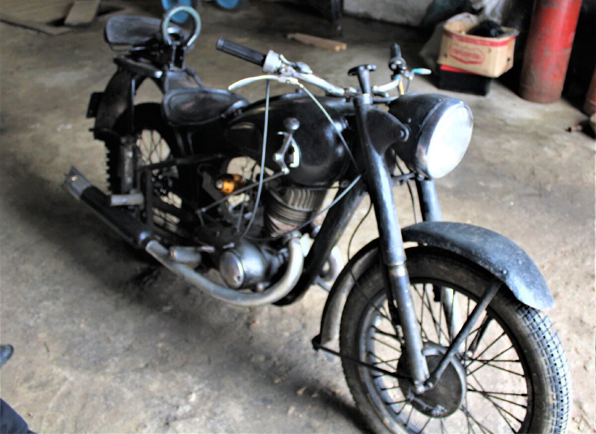 мотоцикл ИЖ-49