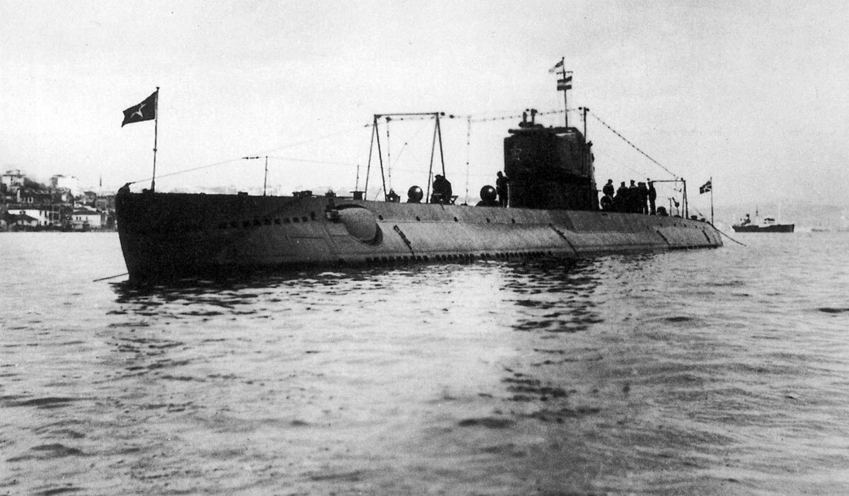 Подводная лодка Д-4 "Революционер"