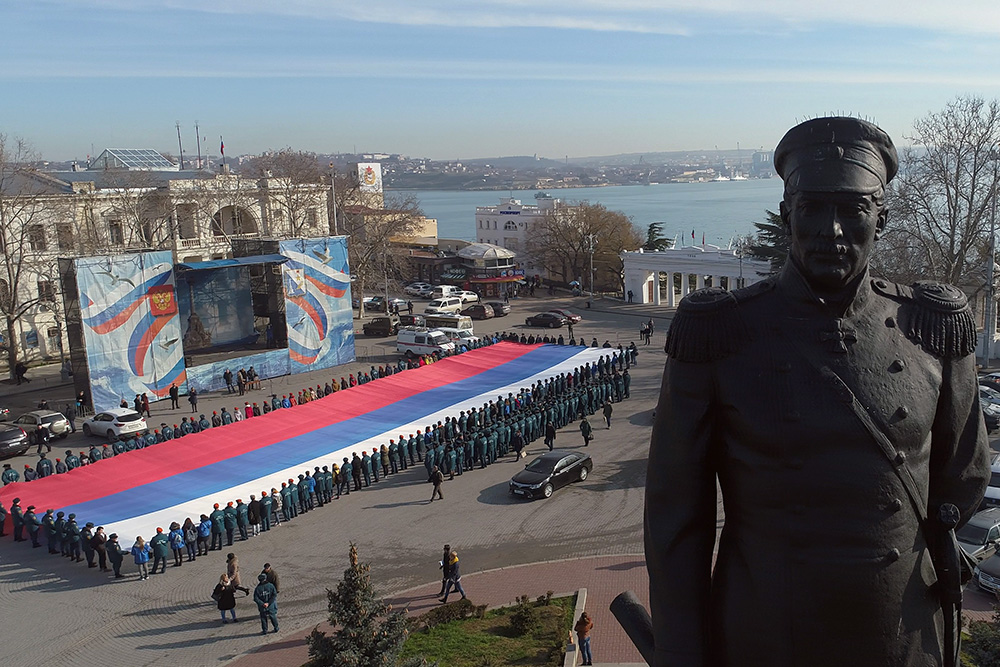 Город севастополь регион. Крым 2014 площади Нахимова в Севастополе. Севастополь (субъект Российской Федерации). Флаг "Севастополь. Россия". Севастополь русский город.