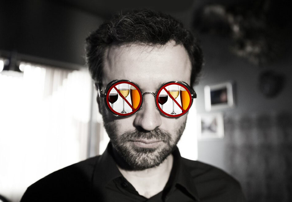 Мой дед и родной дядя умерли от алкоголя, 3 моих друга уже умерли от алкоголя, семья моих родителей и моя семья распались из-за алкоголя. Не пью уже 5 лет, что изменилось?