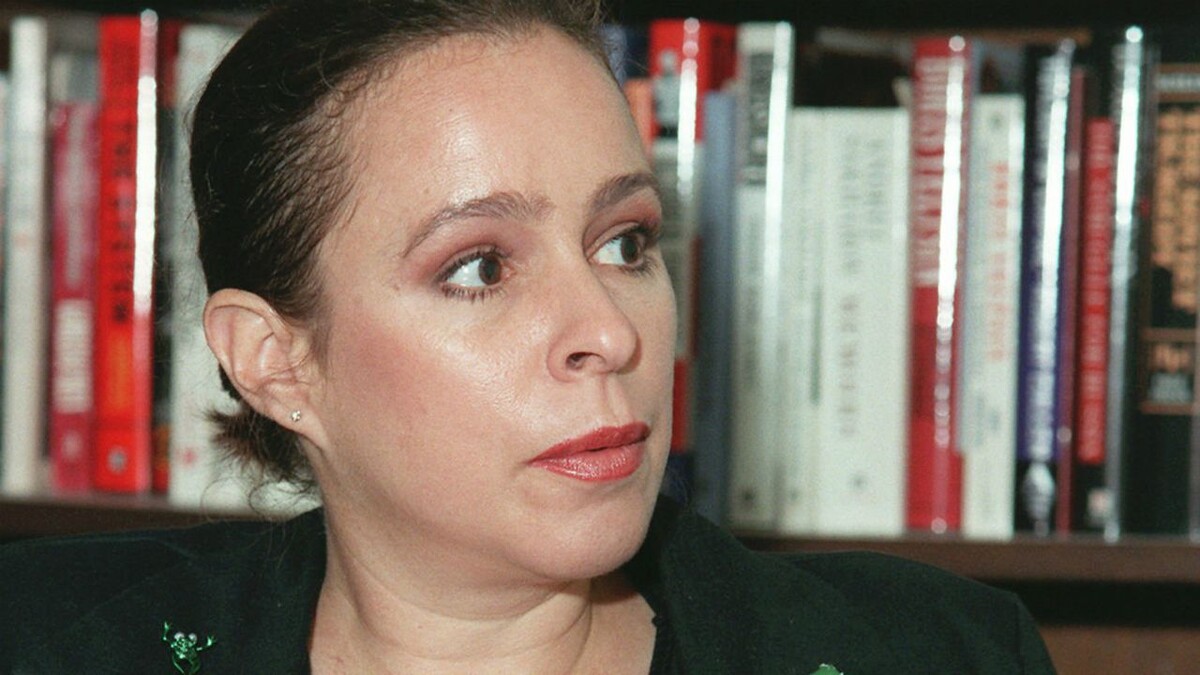 Алина Фернандес Ревуэльтаболивар Арельяно