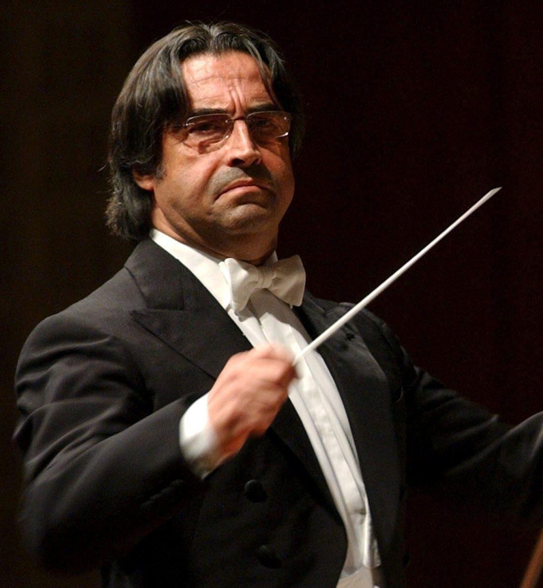 Сладковский александр дирижер. Клаудио аббадо. Клаудио аббадо дирижирует. Марис янсонс юрий темирканов. Михаил плетнев, дирижер юрий темирканов.
