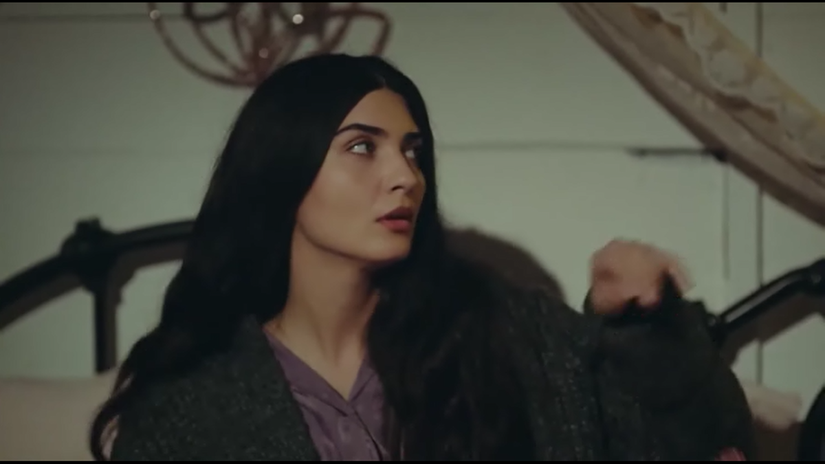 Кадр из сериала "Дочь посла"