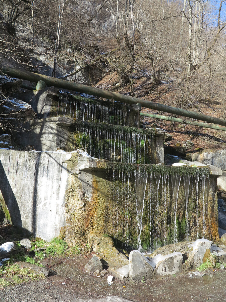 Рукотворный водопад