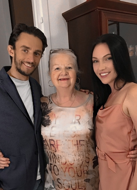 фото автора: в середине Кристин