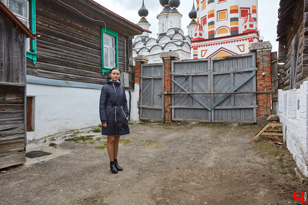 Женитьба бальзаминова где снимали. Женитьба Бальзаминова дом в Суздале. Дом Бальзаминова в Суздале. Дом Женитьба Бальзаминова Суздаль сейчас. Дом Бальзаминова в Суздале фильм.