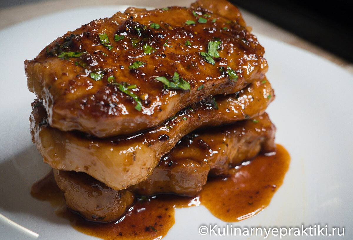 Сочетание мяса с медом, чесноком и уксусом – типично для китайской кухни, ставшей в последнее время во всем мире невероятно популярной.