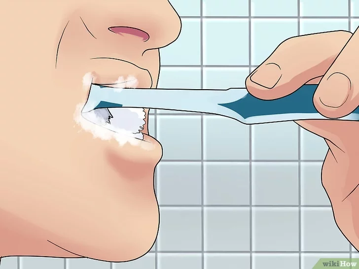 Как чистить десна