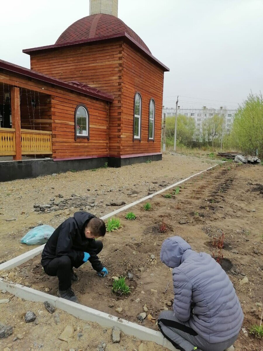 Осинники храм