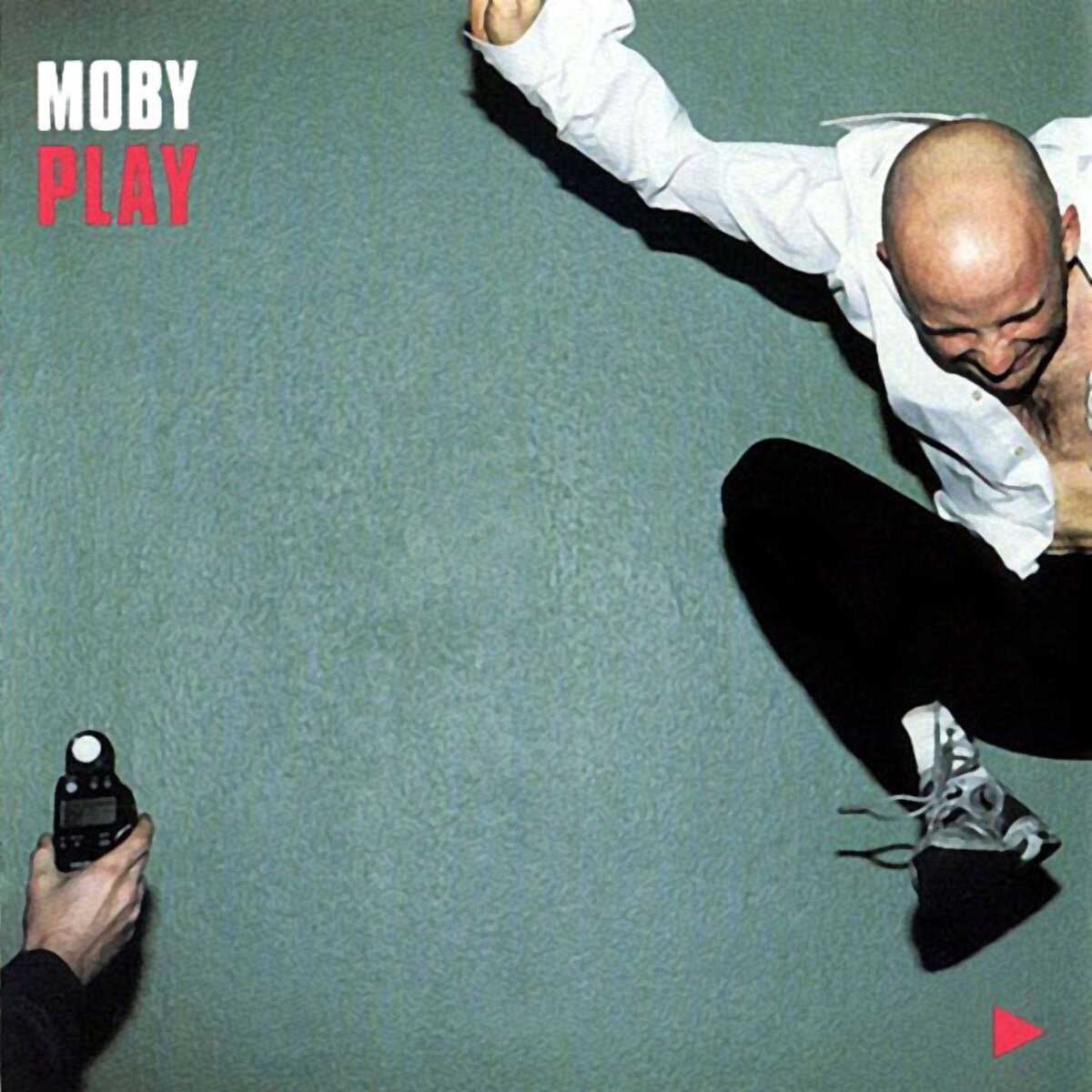 Обложка альбома "PLAY" американского композитора, аранжировщика, продюсера, мультиинструменталиста и иногда даже вокалиста Moby