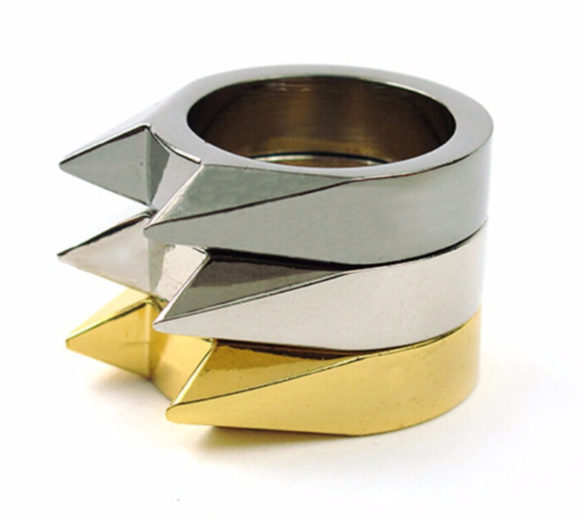 Кольца с шипами