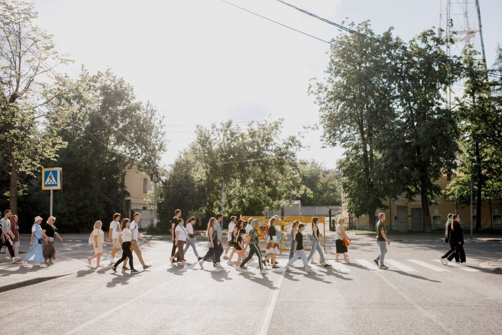 По улицам Твери можно будет погулять с героями спектакля от ТЮЗа