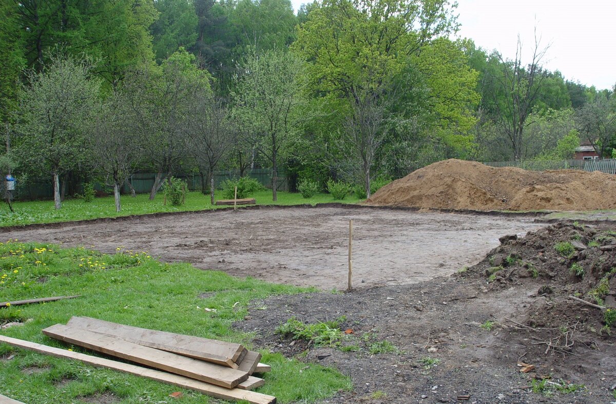 Снятие растительного слоя.