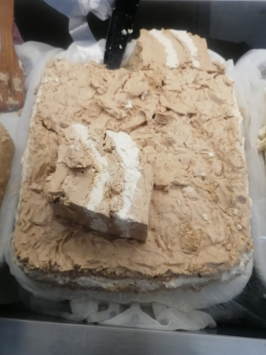 Это тоооорт?? Нет. Это мороженое? Нет. Что же это? Домашний творог☺️