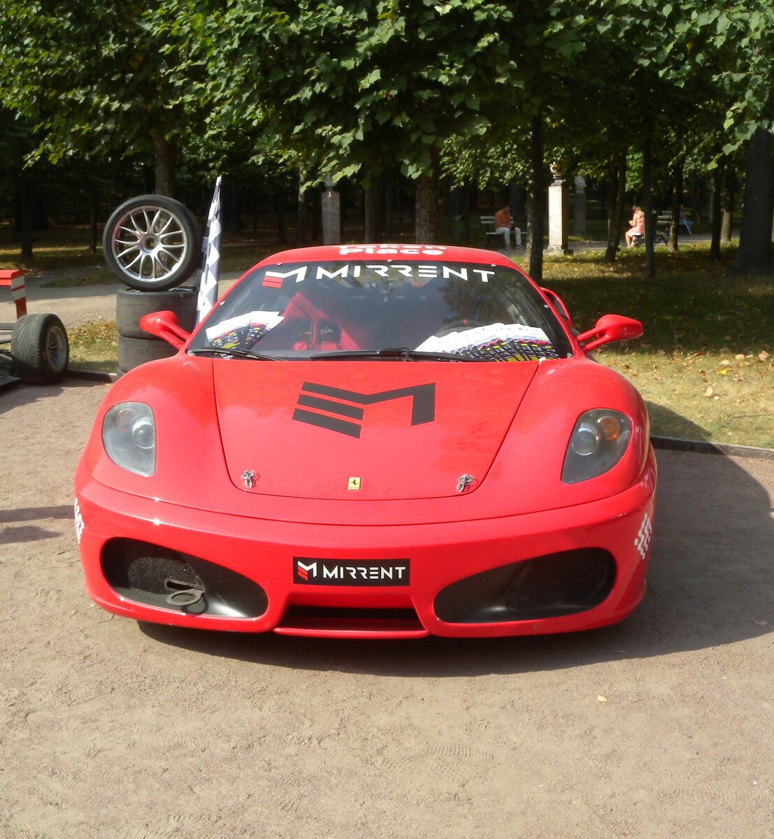 Экземпляры с выставки ретро-машин