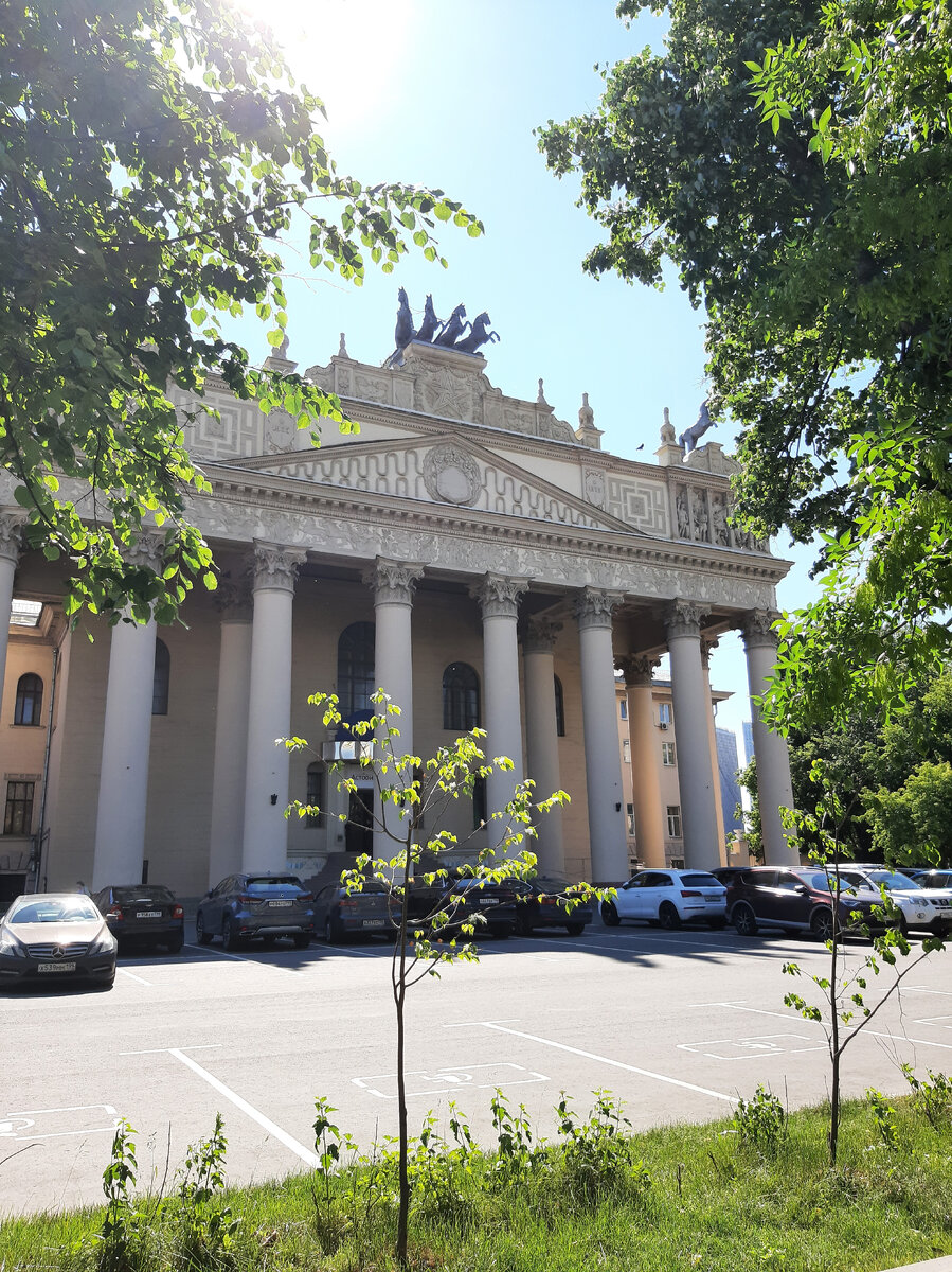 Летняя солнечная погода, июль и буйство зелени...