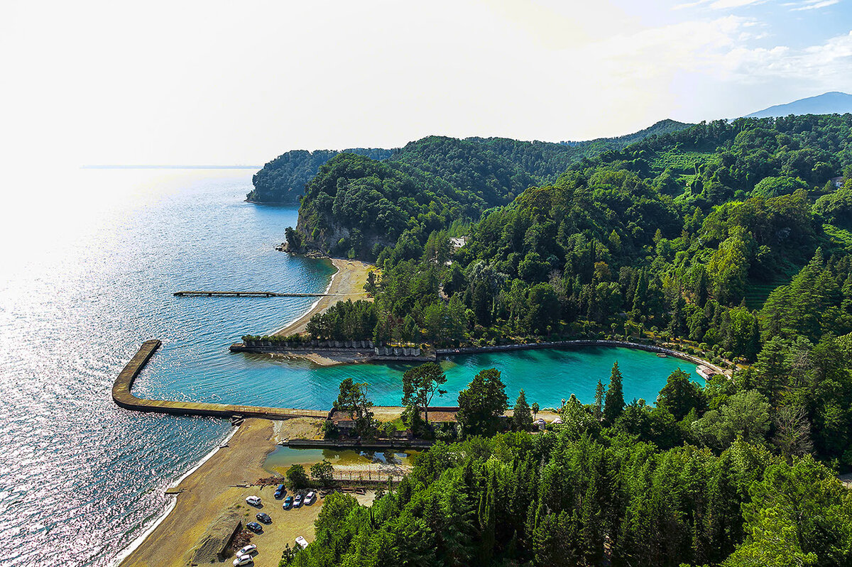 Гудаута — волшебный курорт в Абхазии | TRAVEL NOW - Путешествуй прямо  сейчас | Дзен