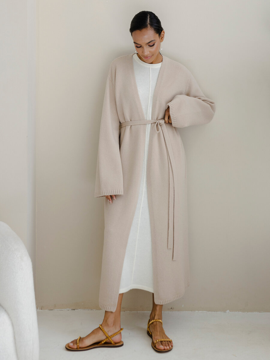    Кардиган-пальто Beige, 35 980 р.MONNCASHMERE