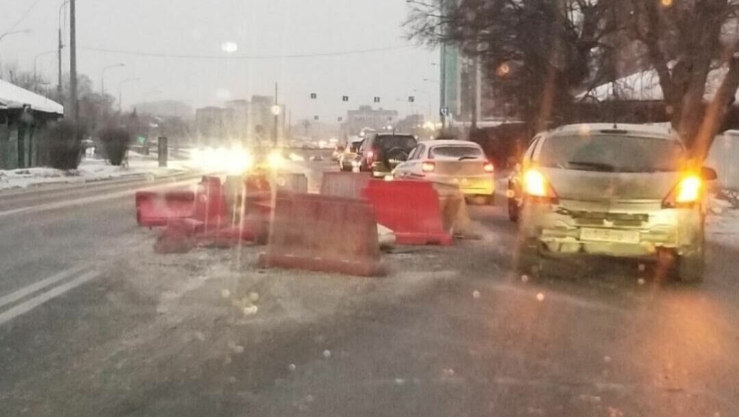     Сегодня утром ситуация на дорогах города оценивается в 8 баллов. Самая длинная пробка образовалась на ул. 50 лет ВЛКСМ.