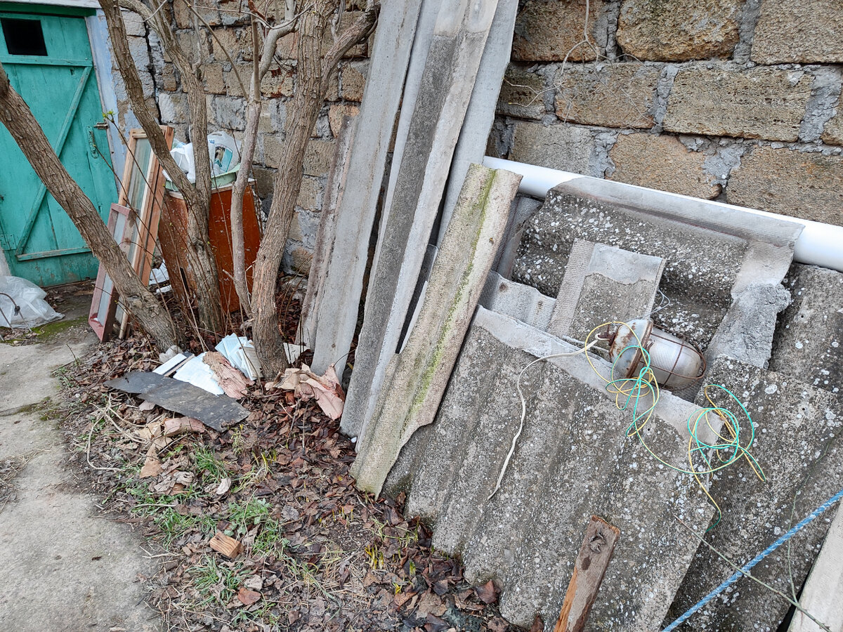 На цельный шифер есть желающие, а на куски нет