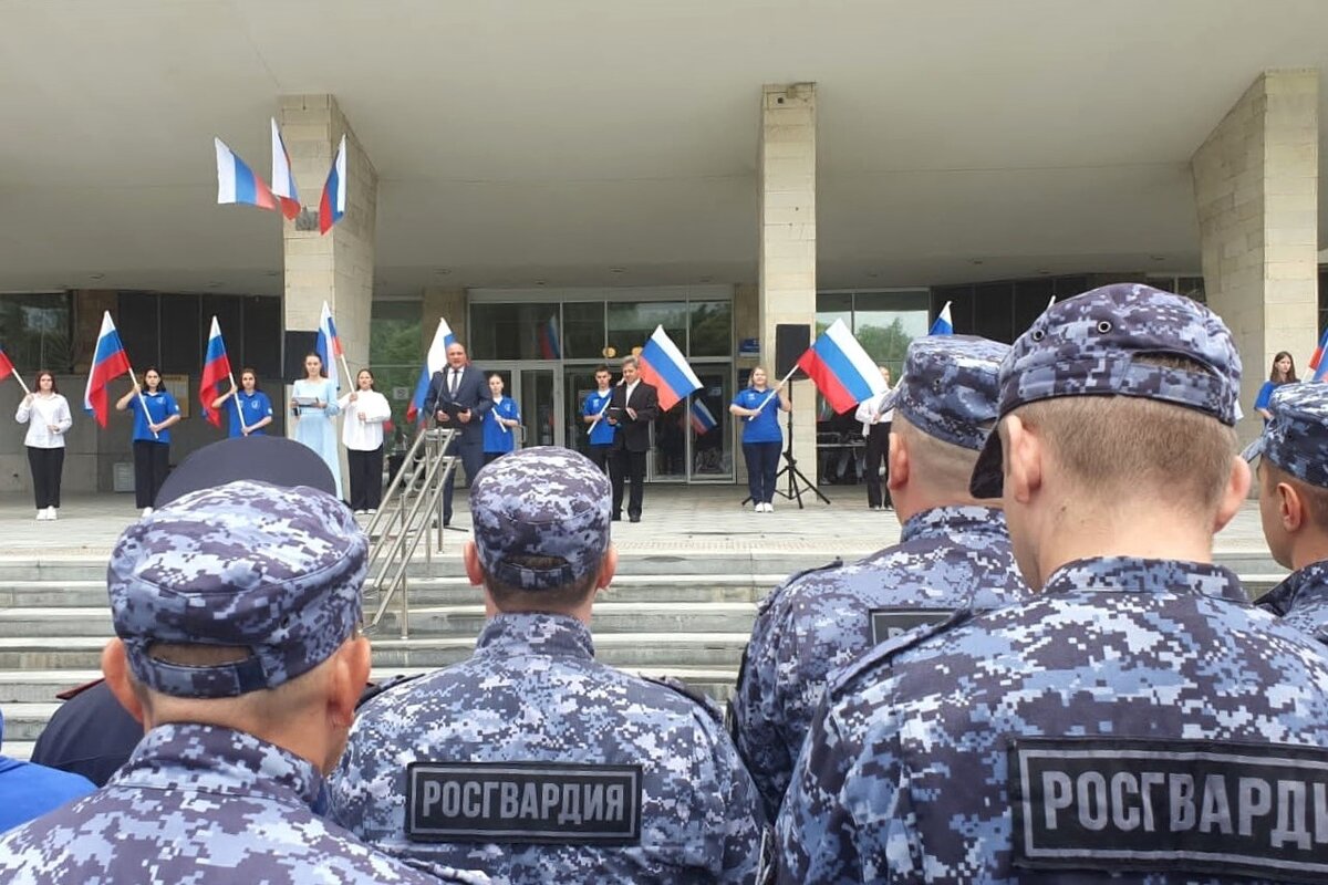 росгвардия на митинге. рос гвардия. росгвардии регионы. фото росгвардии. росгвардии регионы.