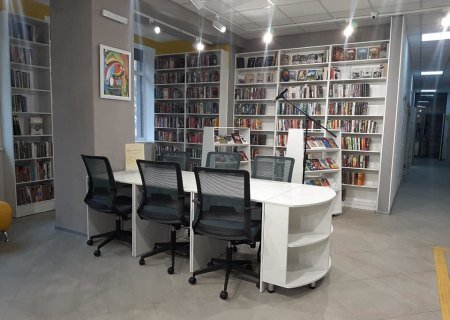    В Киеве продолжают бороться с коммунизмом и Россией, переименовывая улицы, школы и библиотеки