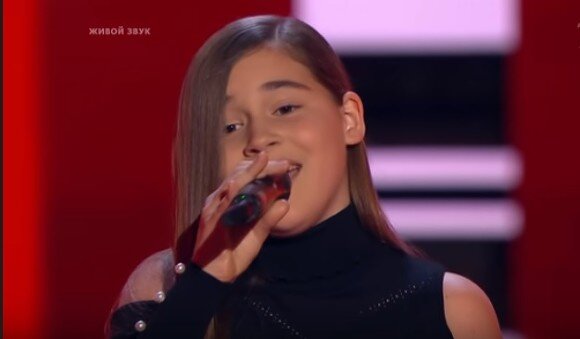 Микелла на песенном конкурсе "Голос"