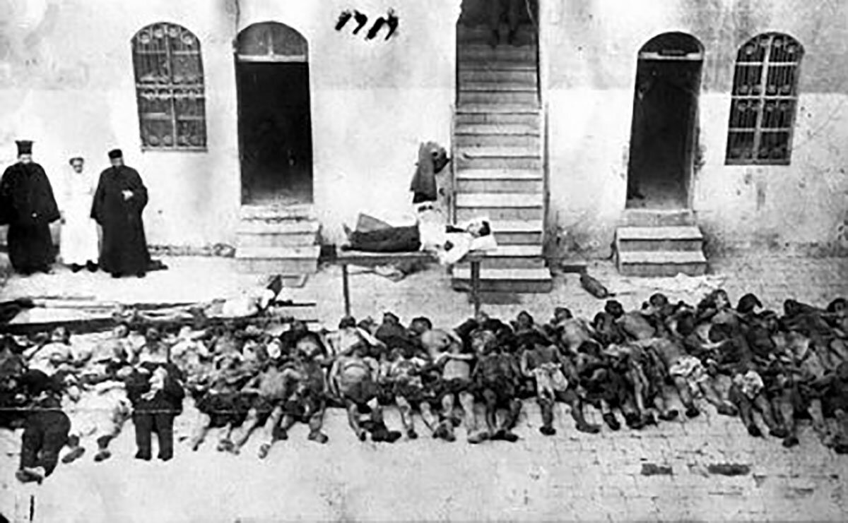Сегодня 19 мая – День памяти геноцида понтийских греков. Геноцид армянского народа официально признан, и о нем часто говорят.  Греция требует официального признания геноцида понтийских греков.-2