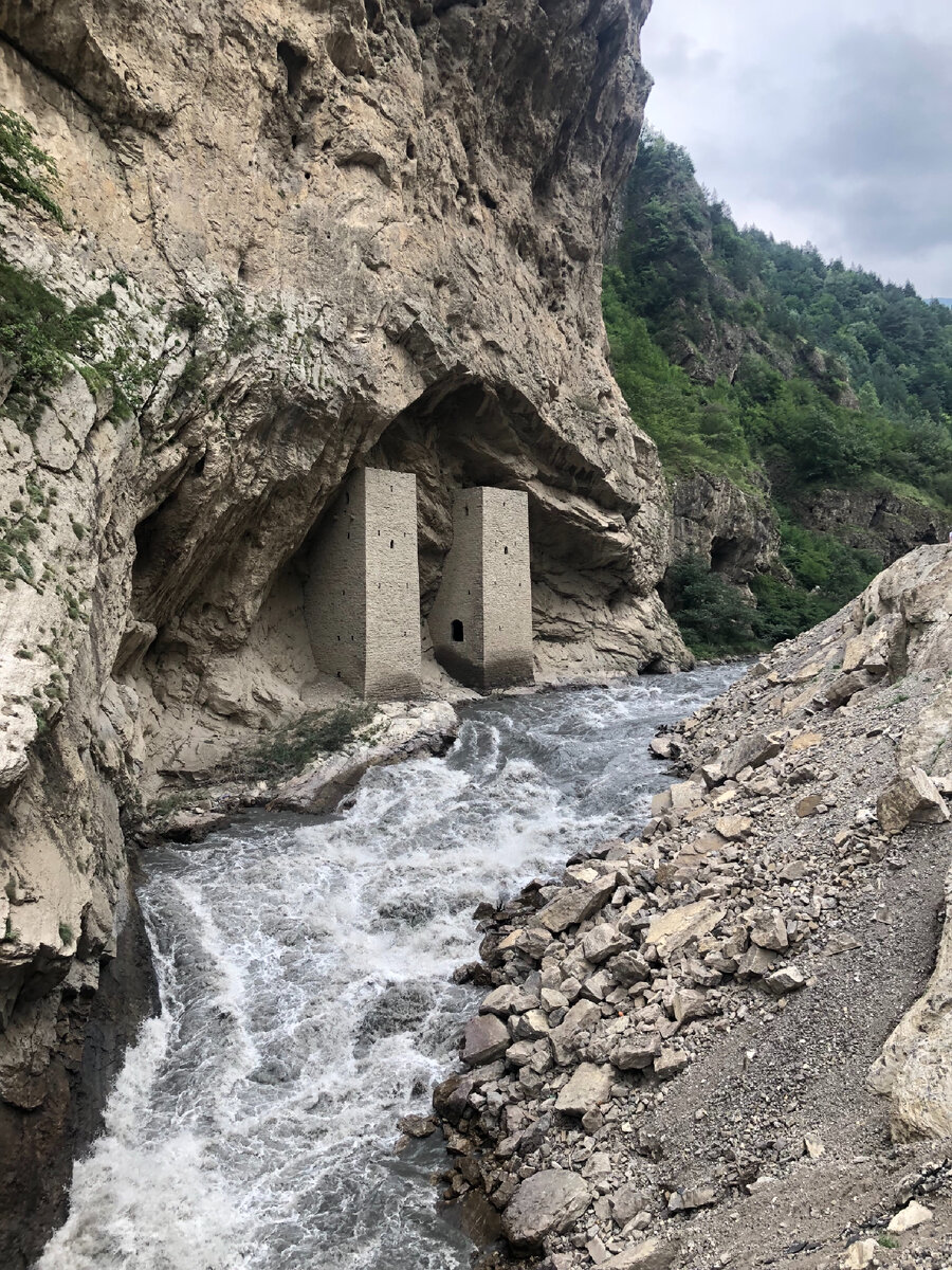 Ушкалойские оборонительные башни