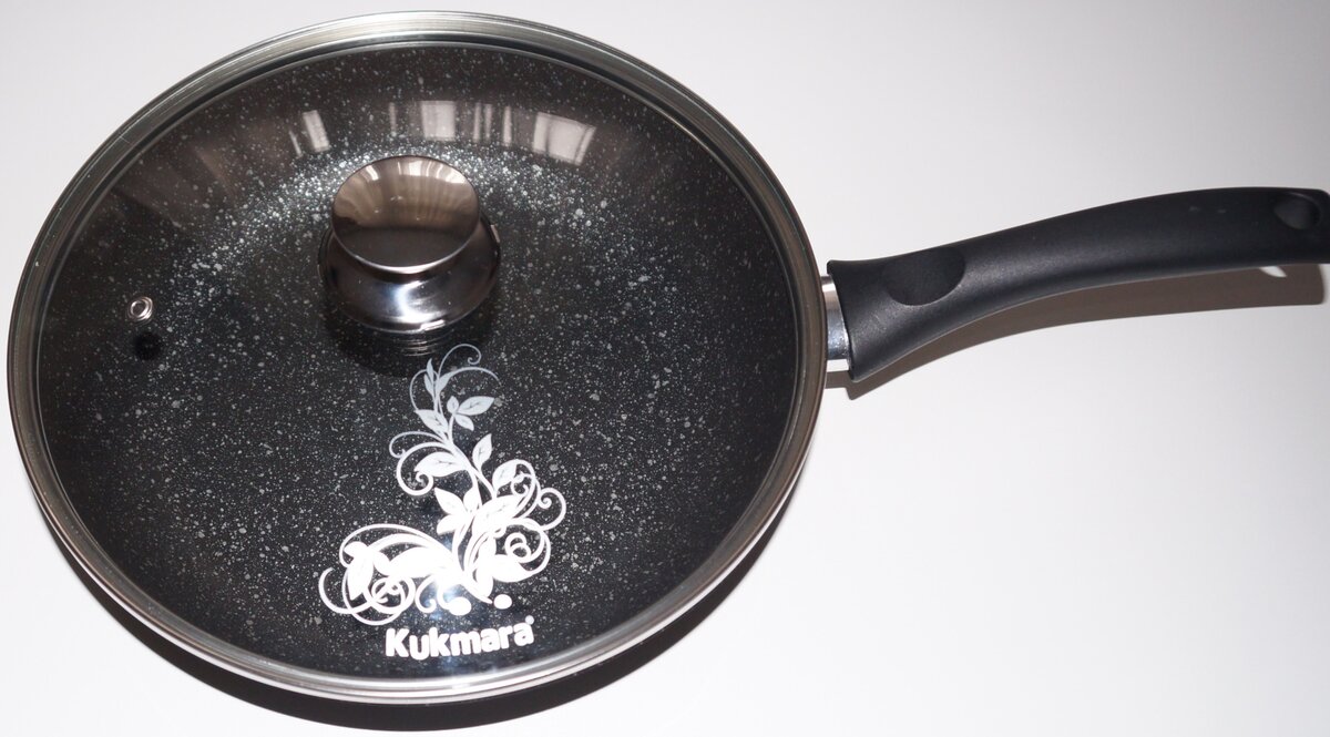 Новая сковорода. Больше фото в карусели ниже.