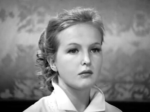 Елена Соловей. Кадр из фильма-спектакля «Цветы запоздалые»