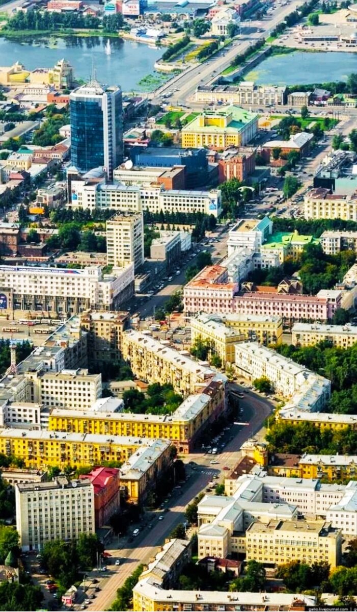 На первый взгляд, вполне себе красивый и хороший город. Кто угадал город, тот молодец))