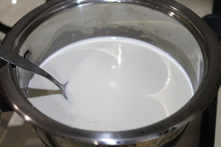 Можно ли сварить сливки. Можно ли сварить сливки. Можно ли из сливок приготовить воздушный соус. Как приготовить йогурт в мультиварке супра. Молоко с пленочкой.