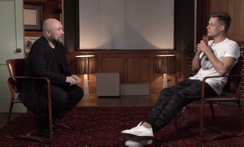 кадр из видео на канале "вДудь"