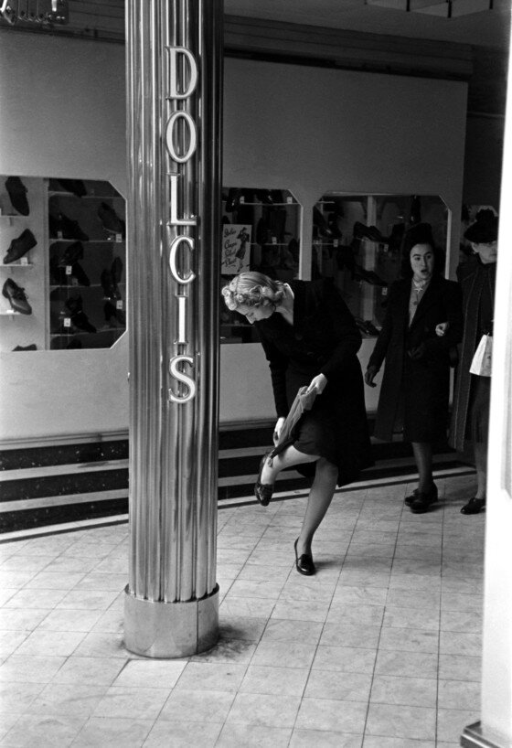 Вторая Мировая Война. Улица Оксфорд, Лондон, Англия. 1940 год. Фотограф: Джордж Роджер