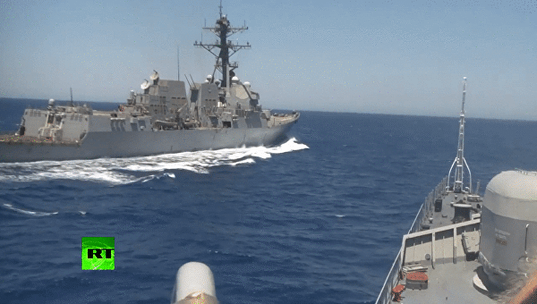 Источник: РТ. Видео с борта БПК "Маршал Шапошников". 