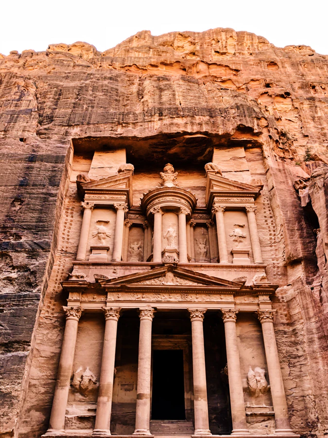 https://unsplash.com/photos/LWpGIkALcA4