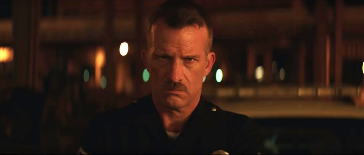 Томас Джейн всё ещё не теряет надежду стать лицом какого-нибудь мема и потому старается вовсю. 