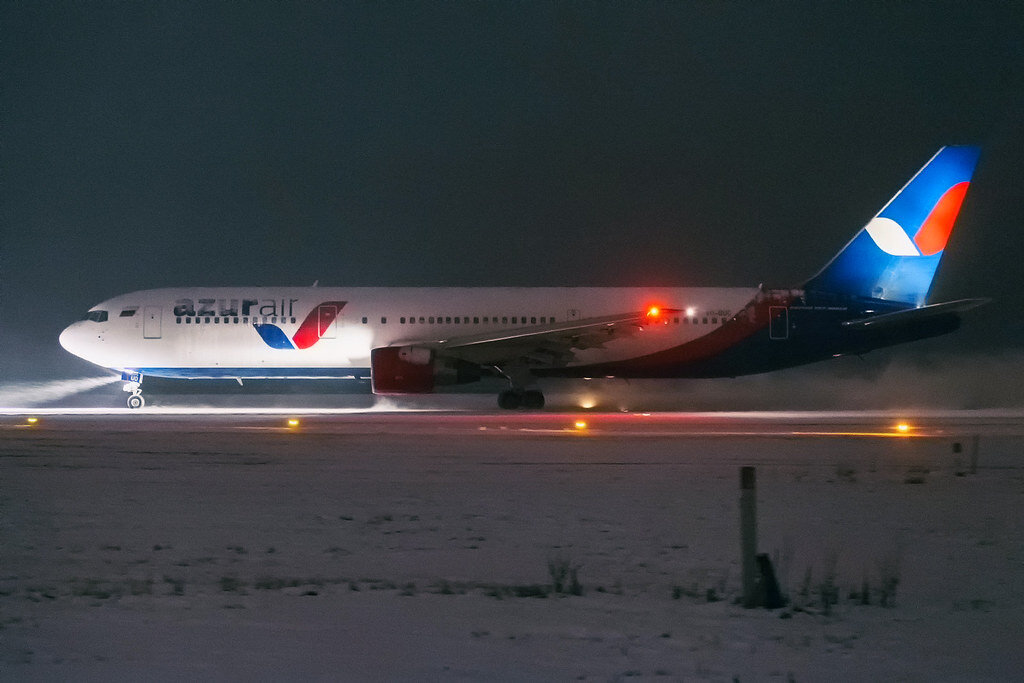 Boeing 767 AzurAir