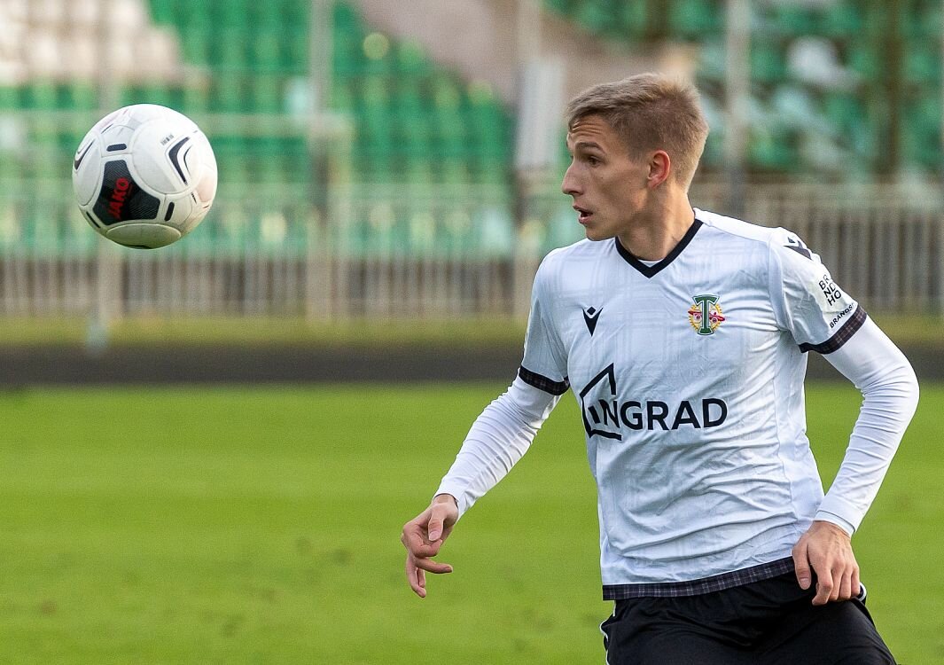 Илья Самошников