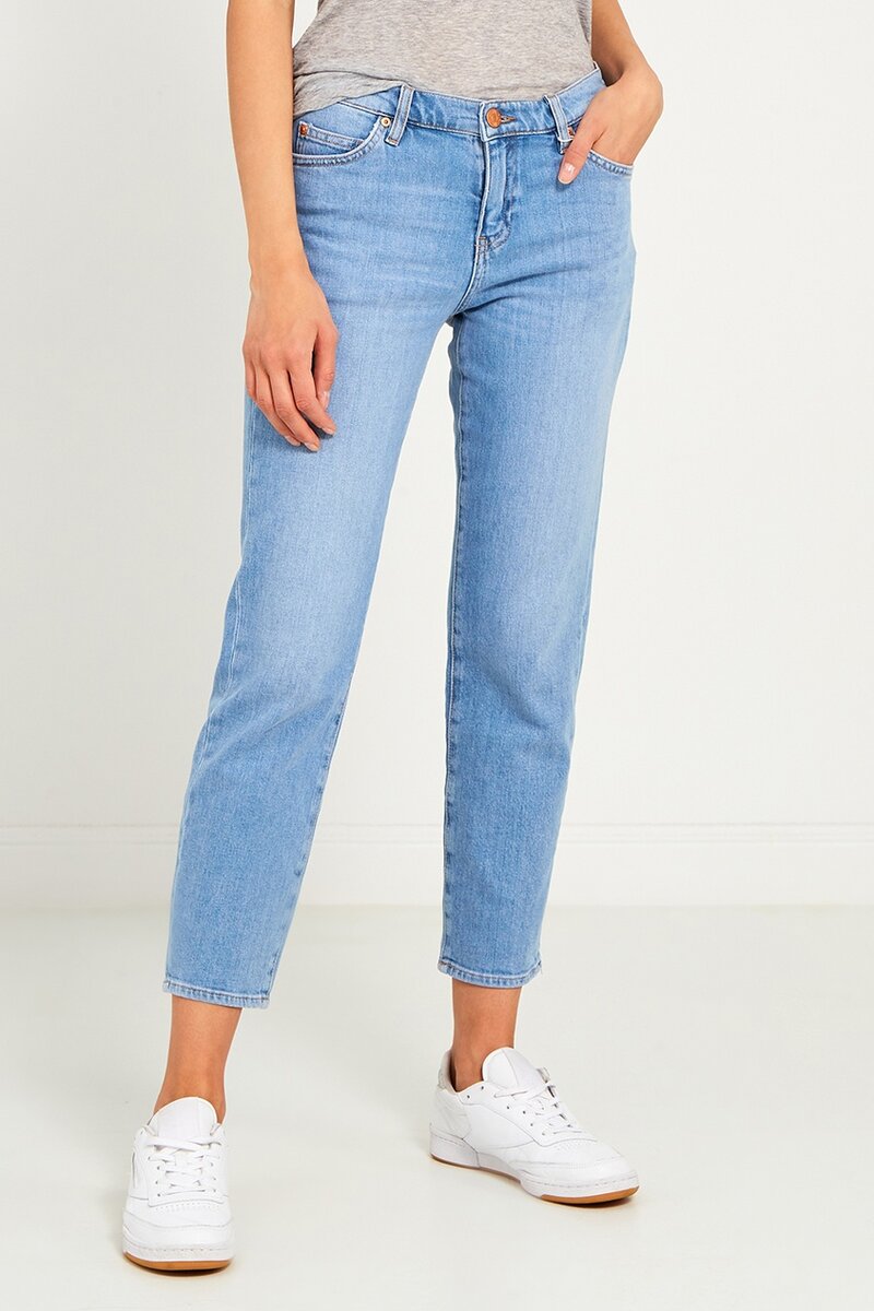 Укороченные джинсы