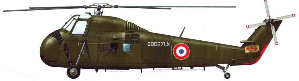  H-34, вооруженный в аэродромных условиях автоматической 20-миллиметровой пушкой (на противоположном борту) и крупнокалиберным пулеметом. Эту самодельную модификацию, предназначенную для огневой поддержки десантников, французы называли "Пиратом" 