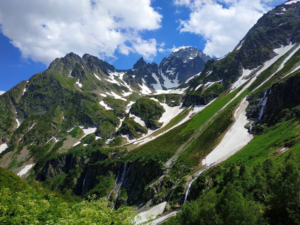 Фото в горах Архыза и привет