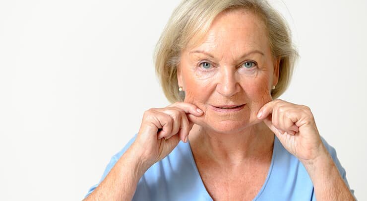 источник https://res.cloudinary.com/thinkbasis/image/upload/f_auto,q_auto/v1529177196/myplasticsurgeon/facelift-jowls.jpg