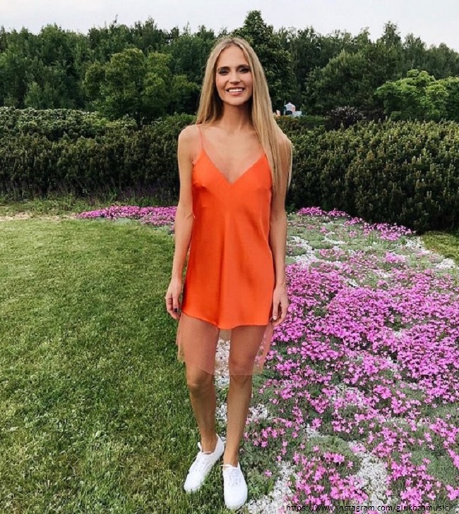 Певица Глюкоза призналась, что ее посещают мысли о расставании с мужем
