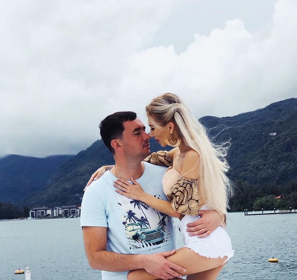 Андрей и Роза боятся лететь в жаркие страны 
​Фото: «Инстаграм»