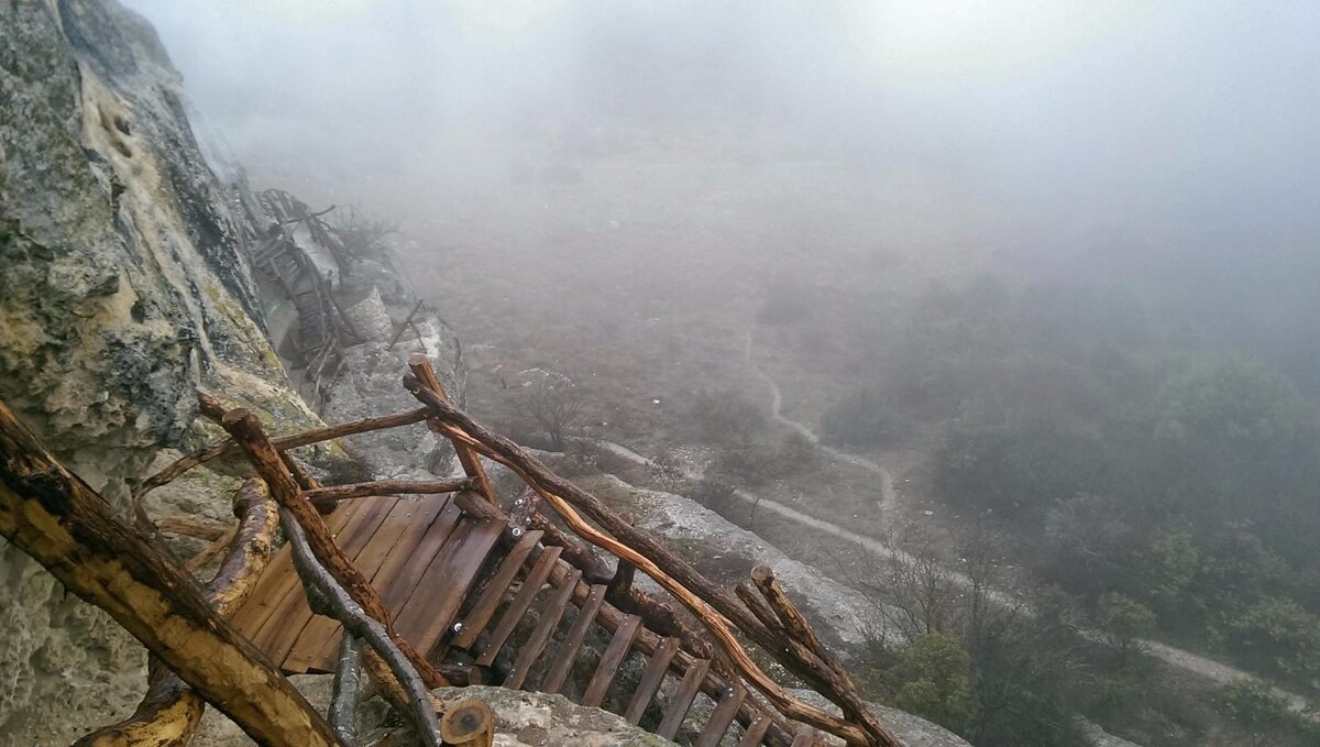 Пещерный монастырь Челтер-Мармара. Крым.