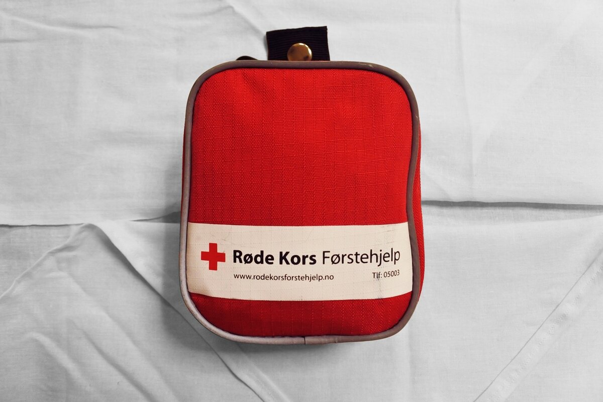 Индивидуальная аптечка 