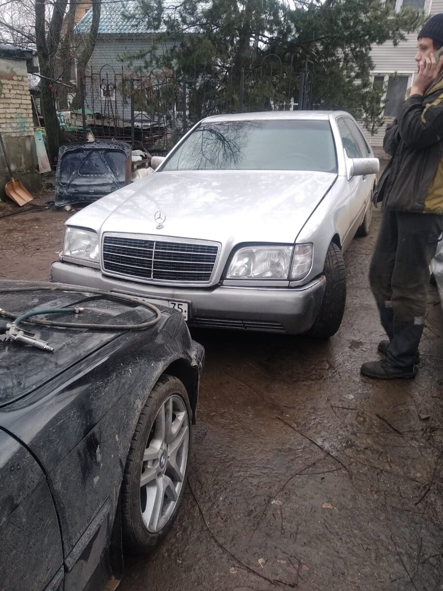 С виду не совсем убитый, за свою то цену.